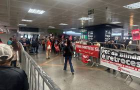 Protesto contra reforma administrativa