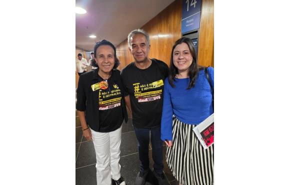 NA LUTA, OCUPANDO AS RUAS,