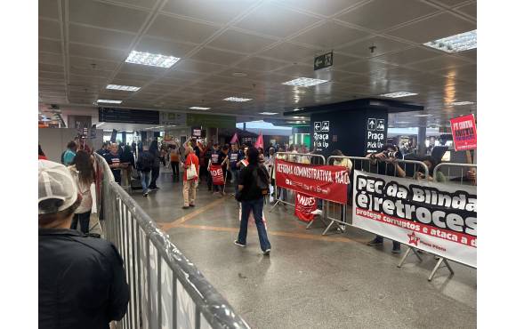 Protesto contra reforma administrativa